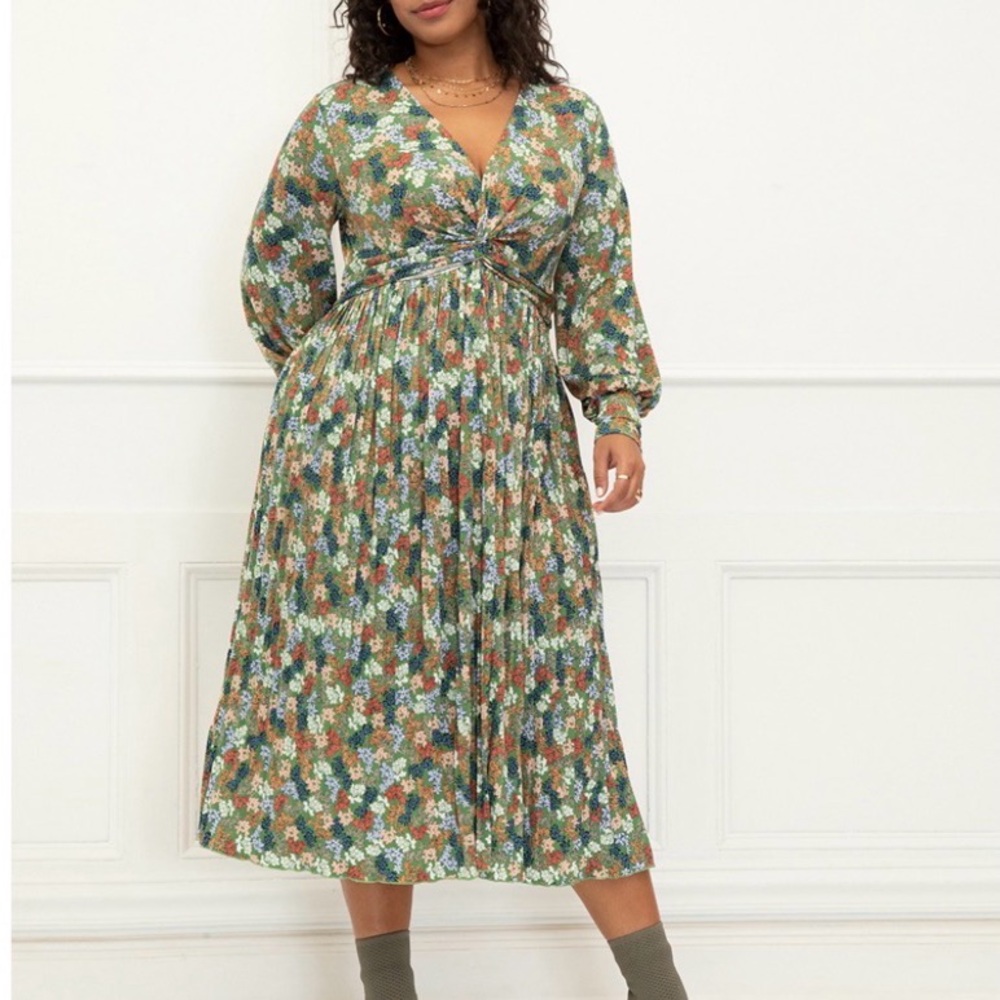 ELOQUII Elements Women's Plus Size Knot Front Pleated Skirt Dress